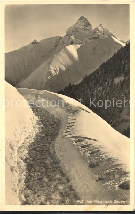 Oberstdorf Weg nach Gruben mit Trettachspitze