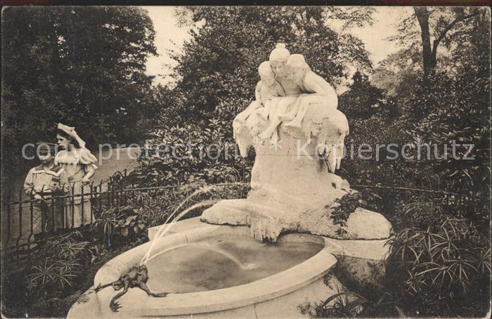 DuessELDORF  CITY Blondatbrunnen