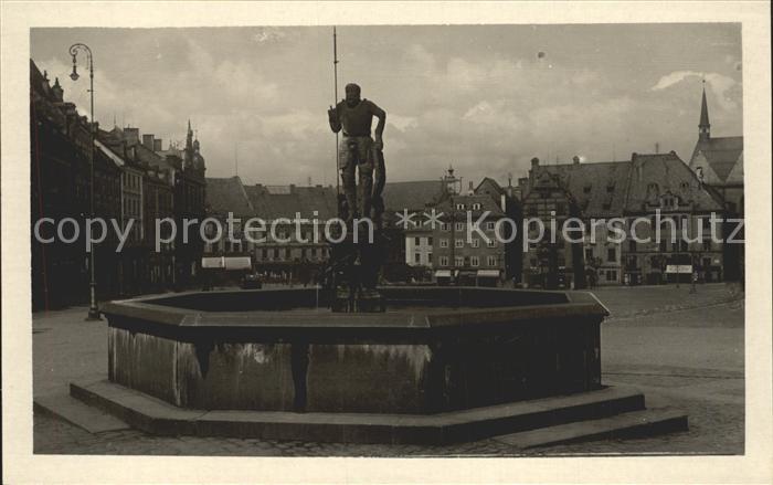 Eger Ungarn Markt mit Brunnen Wastl