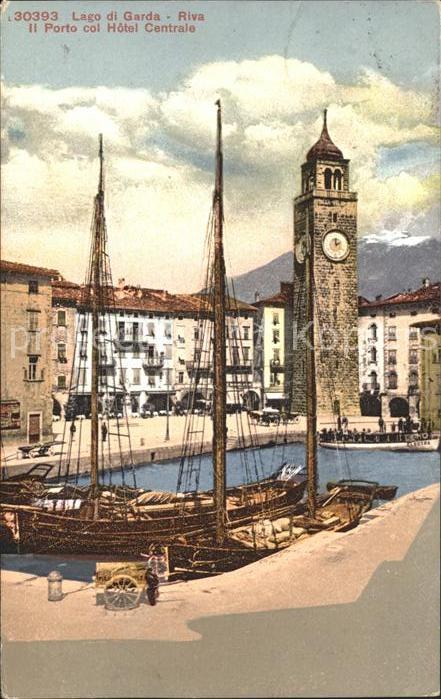 Riva del Garda Porto col Hotel Centrale