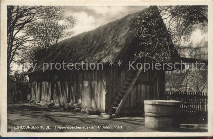 Lueneburger Heide Treppenspeicher aus 17. Jahrhunder