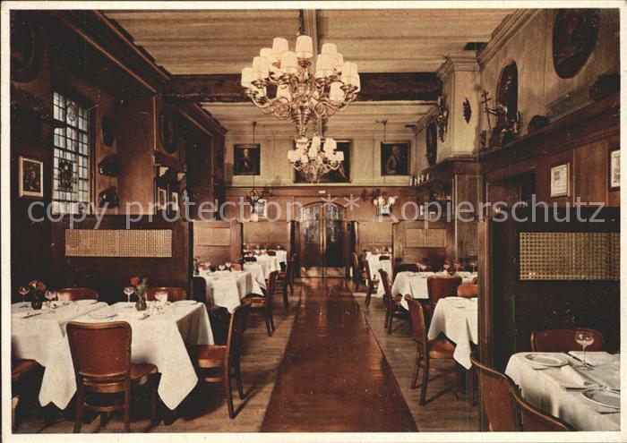 Muenchen Bayern Schwarzwaelders Naturweinhaus Gastraum