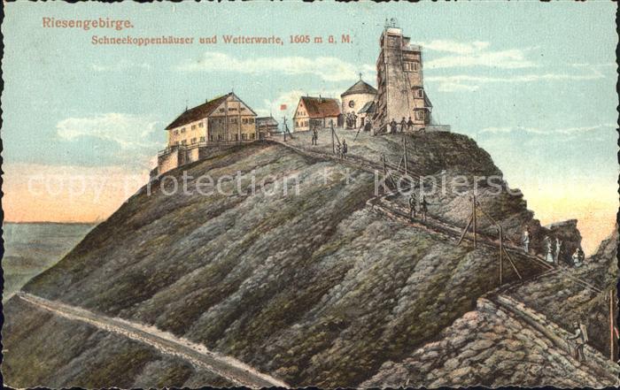 Riesengebirge Krkonose Karkonosze Schneekoppenhaeuser mit Wetterwarte