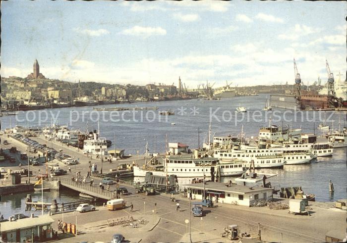 Goeteborg Hafenpartie Fahrgastschiffe