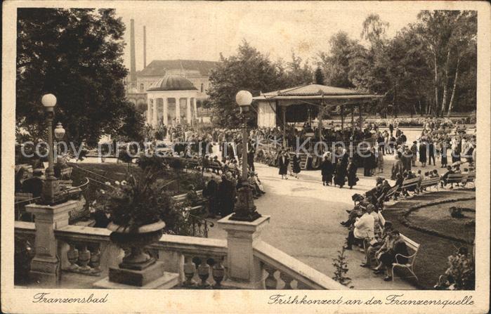 Franzensbad Boehmen Fruehkonzert an der Franzensquelle