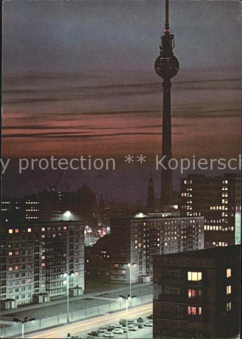 BERLIN  CITY Blick zum Fernseh und UKW Turm