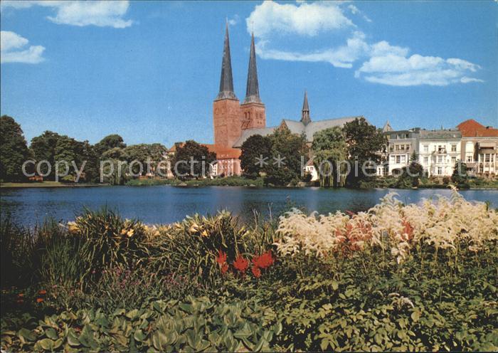 LueBECK  CITY Muehlenteich mit Dom