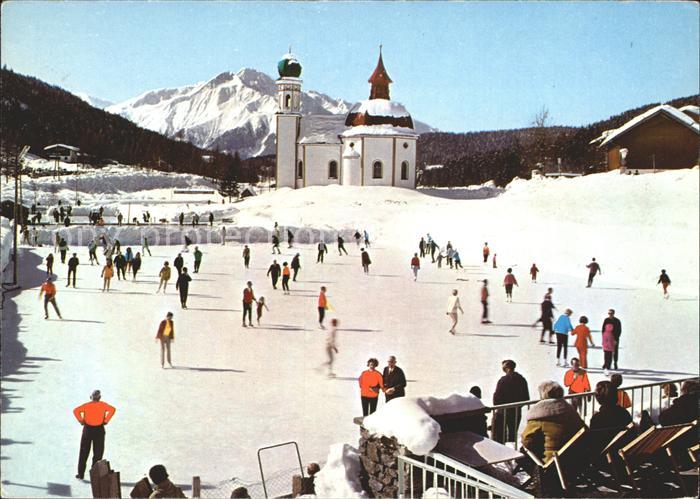 Seefeld Tirol Eislaufplatz mit Seekirchl und Hocheder