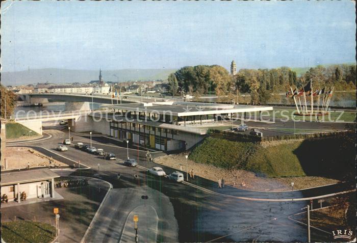 Strasbourg Alsace Le Pont de l'Europe sur le Rhin et la Porte de France