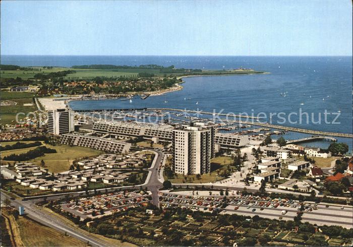 Schilksee mit Blick auf Ostseebad Strande Fliegeraufnahme