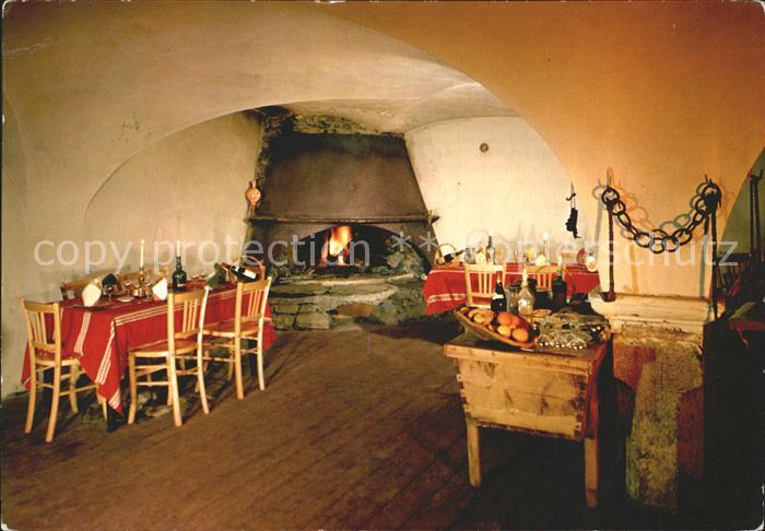 Saint-Veran Cheminee de la salla a manger Restaurant de l'Aigue Blanche