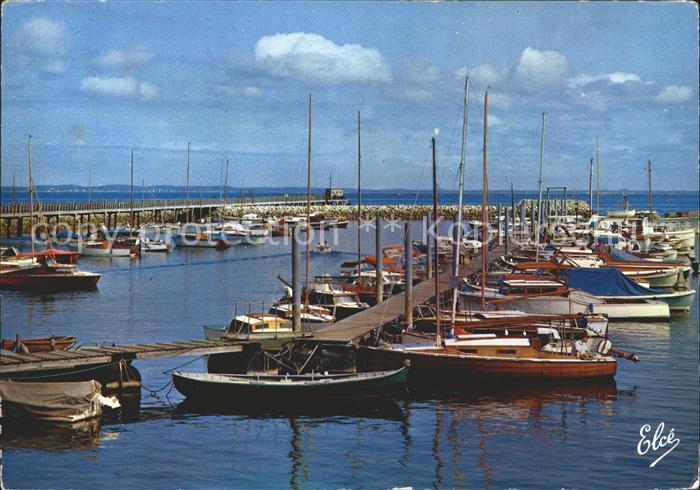 Arcachon Gironde Le Port de Plaisance Segelboote