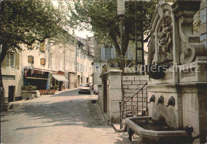 Rians Var Fontaine du Posteuil et Place du Marche