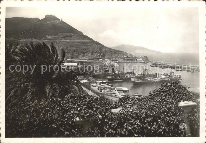 Oran Algerie Le Port et Santa Cruz pris de la promer de l'Etang