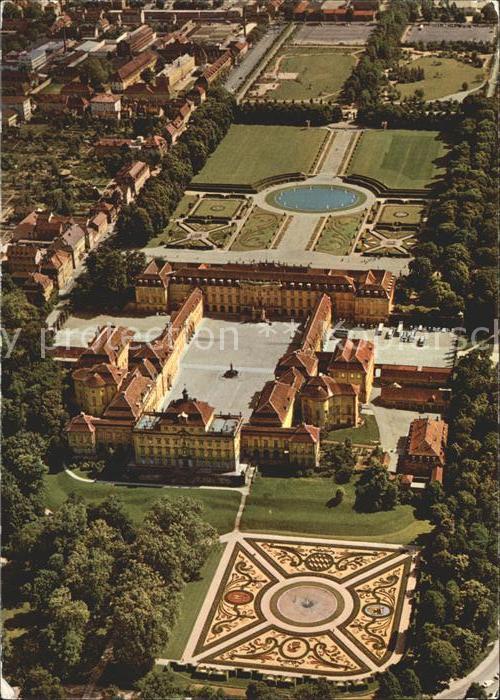 Ludwigsburg Schloss Ludwigsburg mit Garten Bluehendes Barock Fliegeraufnahme