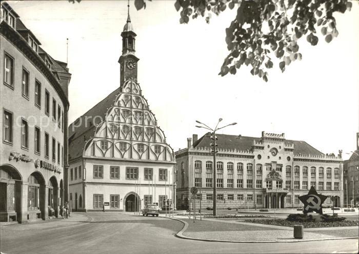 Zwickau Sachsen Hauptmarkt mit Rathaus und Gewandhaus
