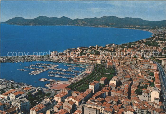 Cannes Alpes-Maritimes Les Allees le port le Mont Chevalier Vu