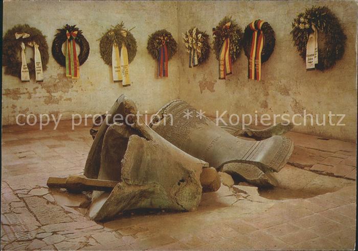 Kirchenglocke Churchbell Cloche Eglise Luebeck Marienkirche