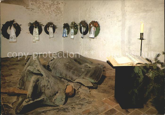 Kirchenglocke Churchbell Cloche Eglise Luebeck Marienkirche