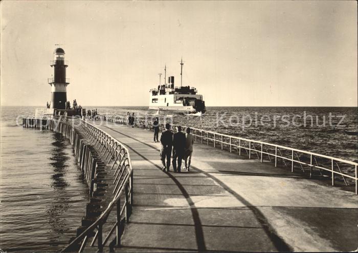 Leuchtturm Lighthouse Dampfer Warnemuende Mole