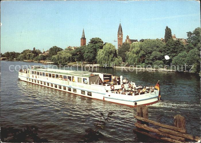 Motorschiffe Bertolt Brecht Berlin Koepenick