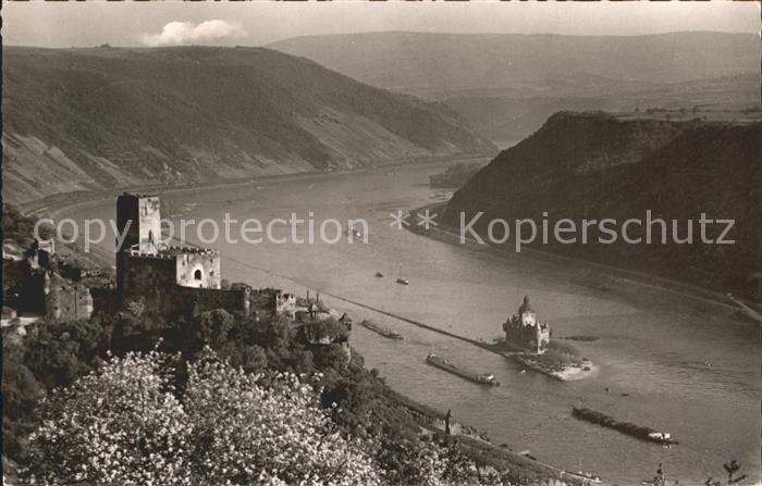 Kaub Rheinpartie mit Burg Gutenfels und Pfalz
