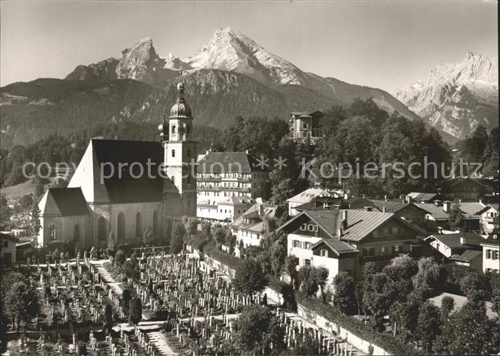 BERCHTESGADEN Bayern Franziskanerkirche mit Watzmann