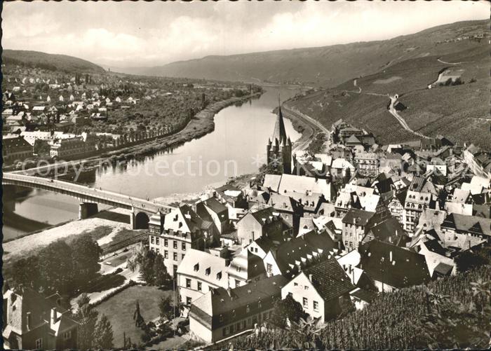 BERNKASTEL-KUES Berncastel Rheinland-Pfalz Fliegeraufnahme