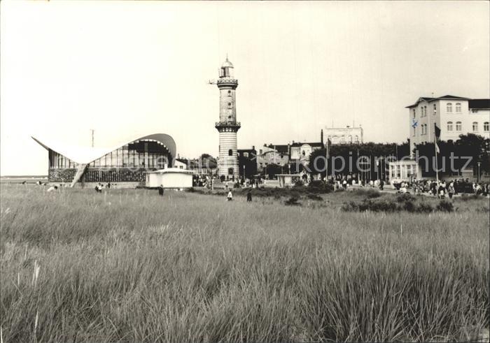 Warnemuende Ostseebad Restaurant Teepott und Leuchtturm