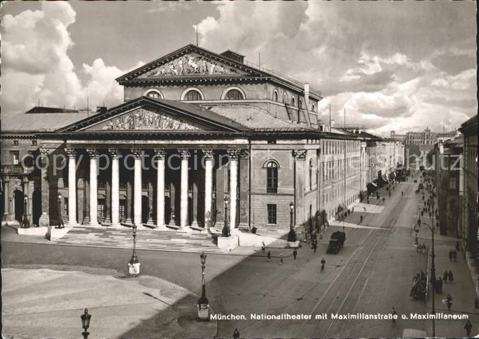 Muenchen Bayern Nationaltheater mit Maximilianstrasse Maximilianeum