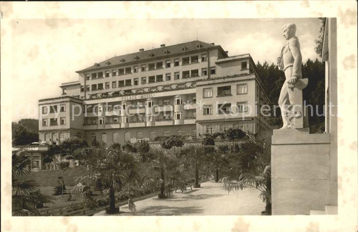 Lazne Luhacovice Palace Hotel Statue