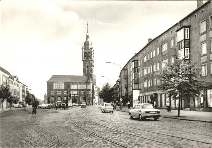 Dessau-Rosslau Strasse der DSF mit Rathaus