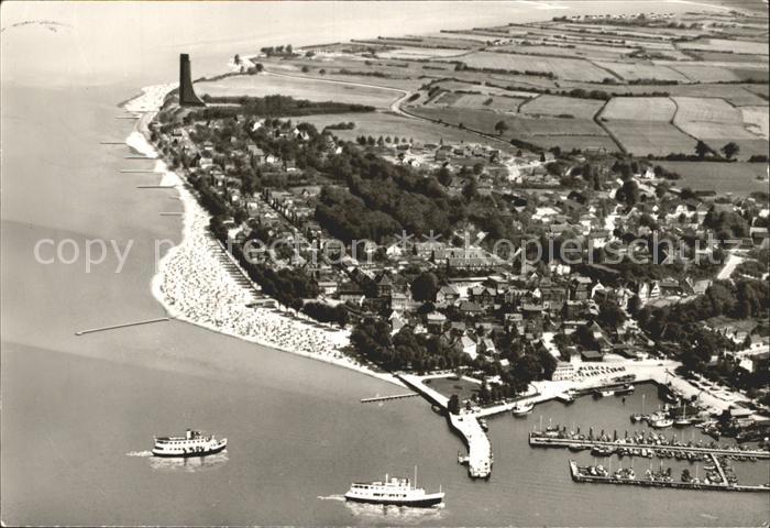 Laboe Ostseebad mit Marine Ehrenmal Fliegeraufnahme