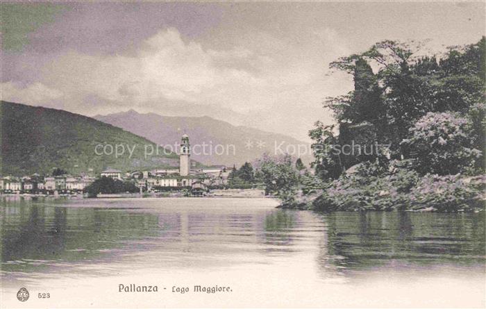 Pallanza Lago Maggiore Piemonte IT Lago-Maggiore Kirchturm Ufer Baeume Stadtansi