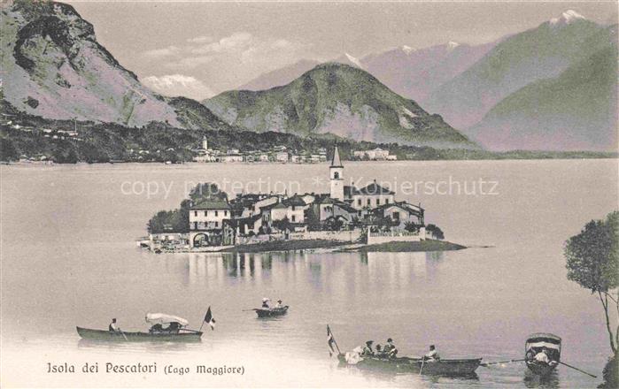 Isola Pescatori Lago Maggiore IT Lago-Maggiore Insel Kirchturm Boote Berge Fisch