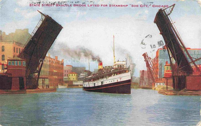 CHICAGO Illinois USA State-Street-Bascule-Bridge Steamship-Soo-City Zugbruecke