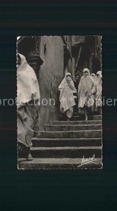 Alger Algerien Une rue arabe