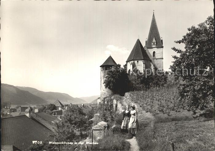 Weissenkirchen Wachau Fussweg zur Kirche