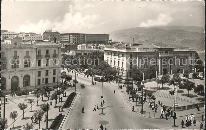 Constantine Algerien La Place de la Breche et le Palais de Justice
