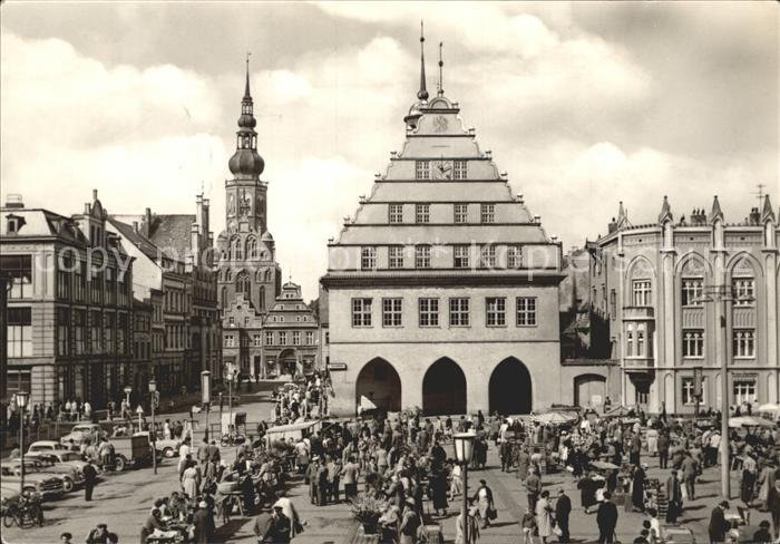 Greifswald Mecklenburg Vorpommern Rathaus St Nikolaikirche