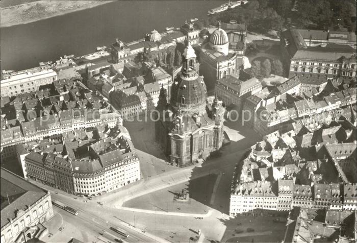 DRESDEN Elbe Frauenkirche vor Zerstoerung 1945 Fliegeraufnahme