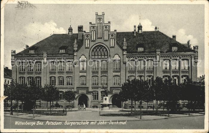 Wittenberge Prignitz Buergerschule mit Jahn Denkmal
