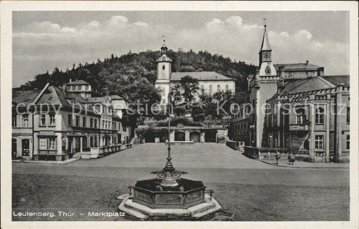 Leutenberg Thueringen Marktplatz Brunnen