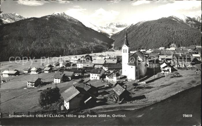 Obertilliach Ortsblick mit Kirche und Porze