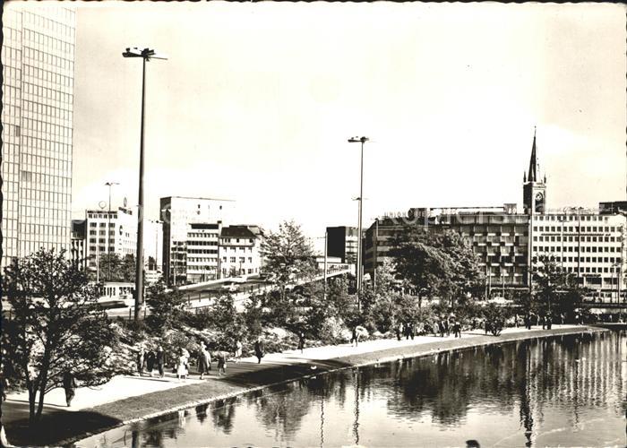 DuessELDORF  CITY Hofgarten Partie mit Auto Hochstrasse
