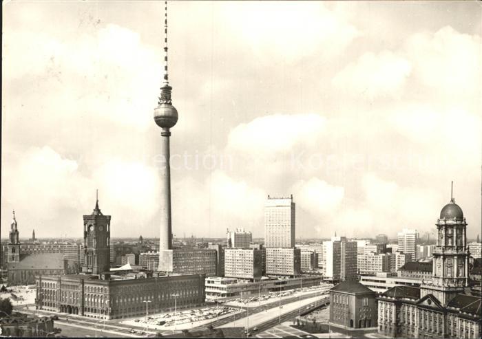 BERLIN  CITY Blick zum Rathaus und Fernsehturm