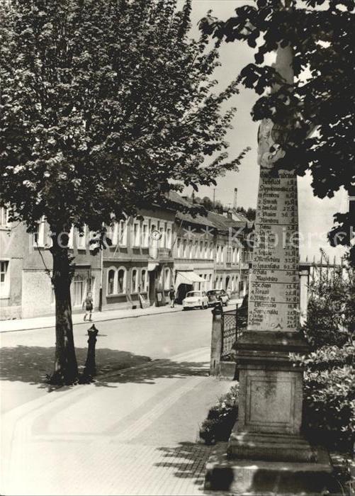 Bad Gottleuba-Berggiesshuebel Postmeilensaeule und Rathaus