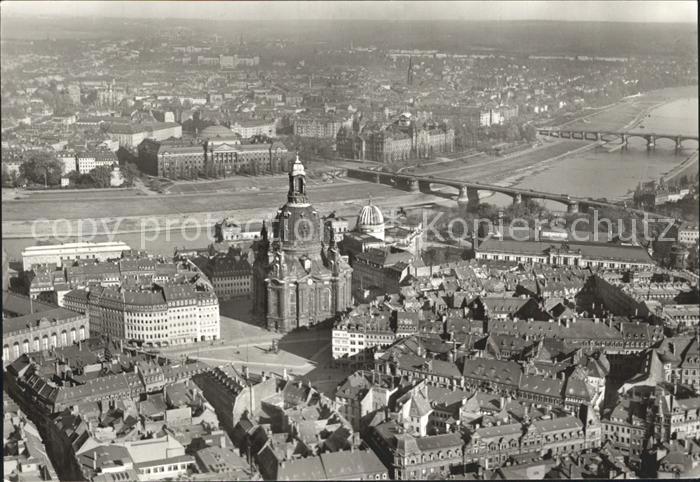 DRESDEN Elbe Neumarkt Frauenkirche Neustadt