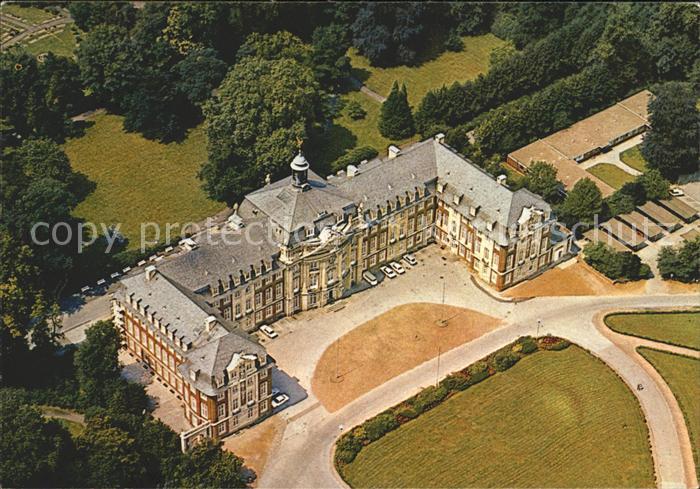 Muenster Westfalen Fliegeraufnahme Schloss