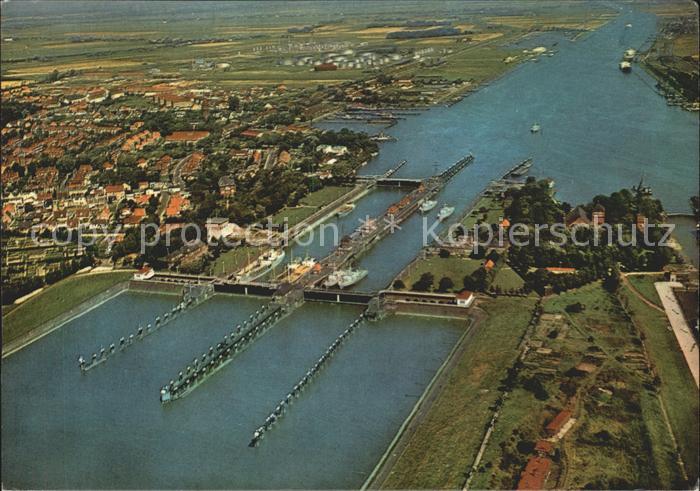 Brunsbuettelkoog Schleusenanlagen Fliegeraufnahme